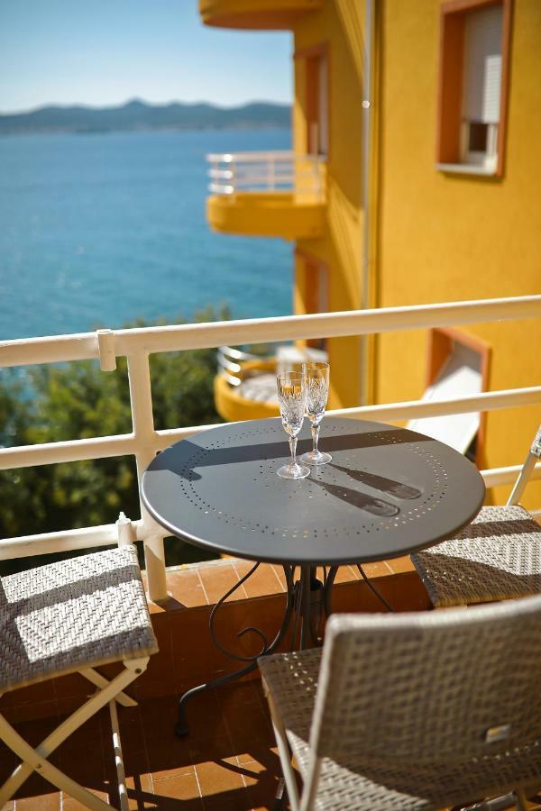 Caisa Classic Beachfront Apartment Zadar Exterior foto